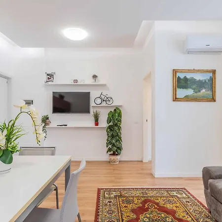 Luxury Apartment Malpensa Cardano Al Campo Exterior photo