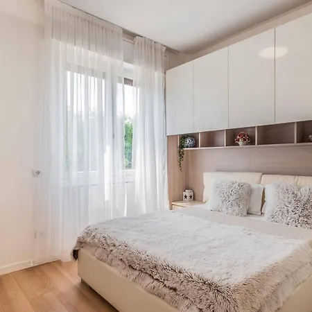 Luxury Apartment Malpensa Cardano Al Campo Exterior photo